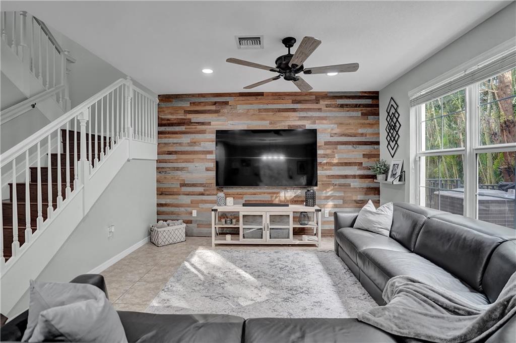 Belle Tara - Residential