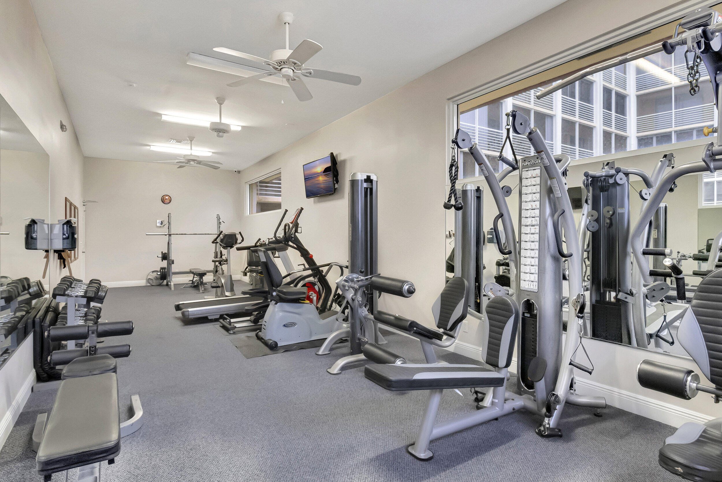 PARADISE HARBOUR CONDO - Residential