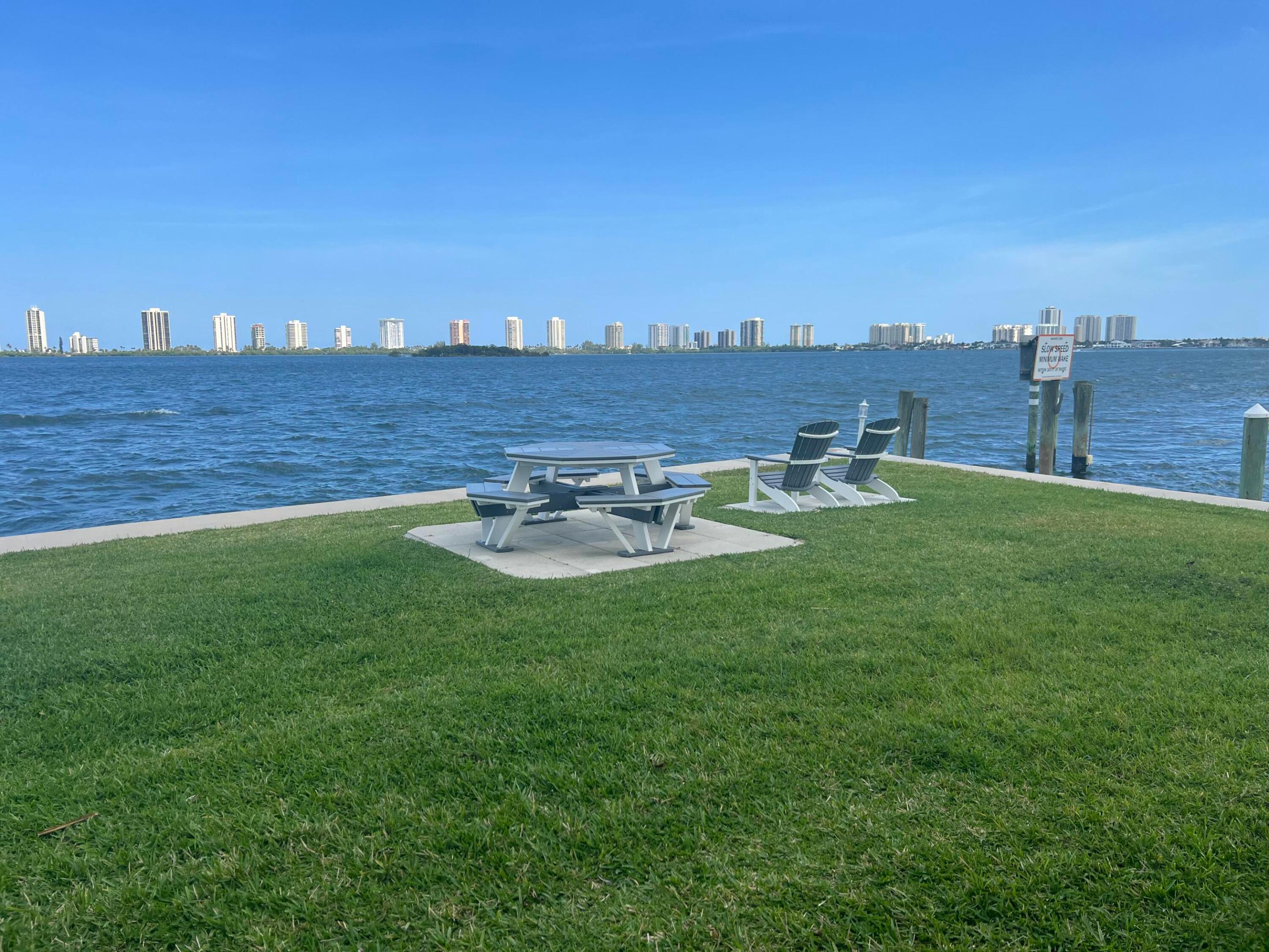 PARADISE HARBOUR CONDO - Residential