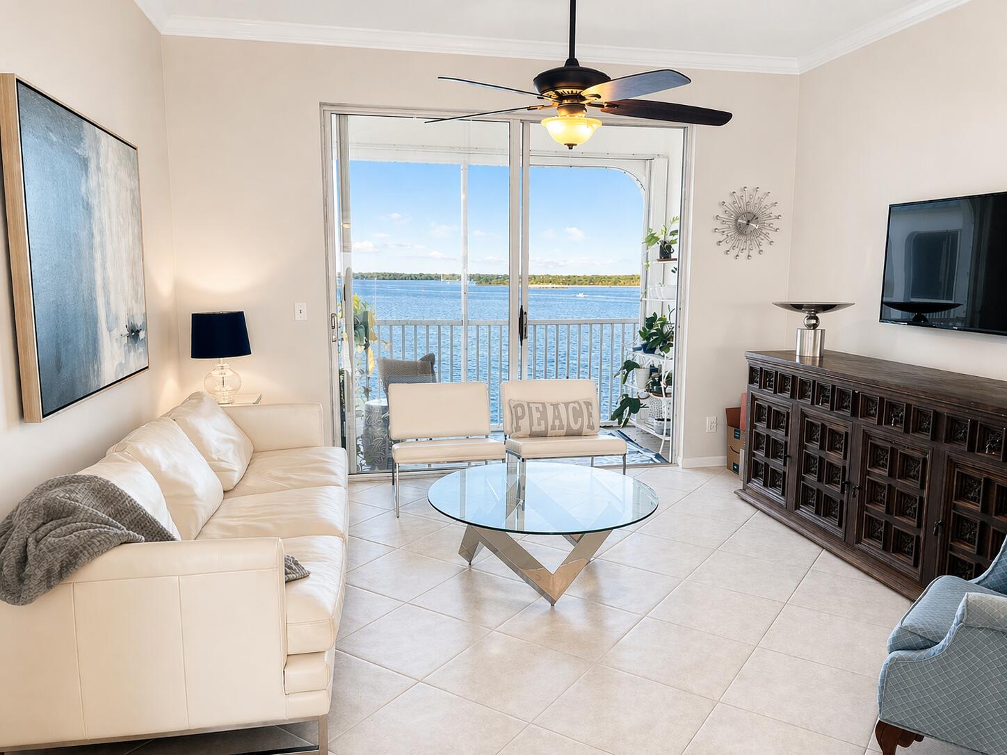 PARADISE HARBOUR CONDO - Residential