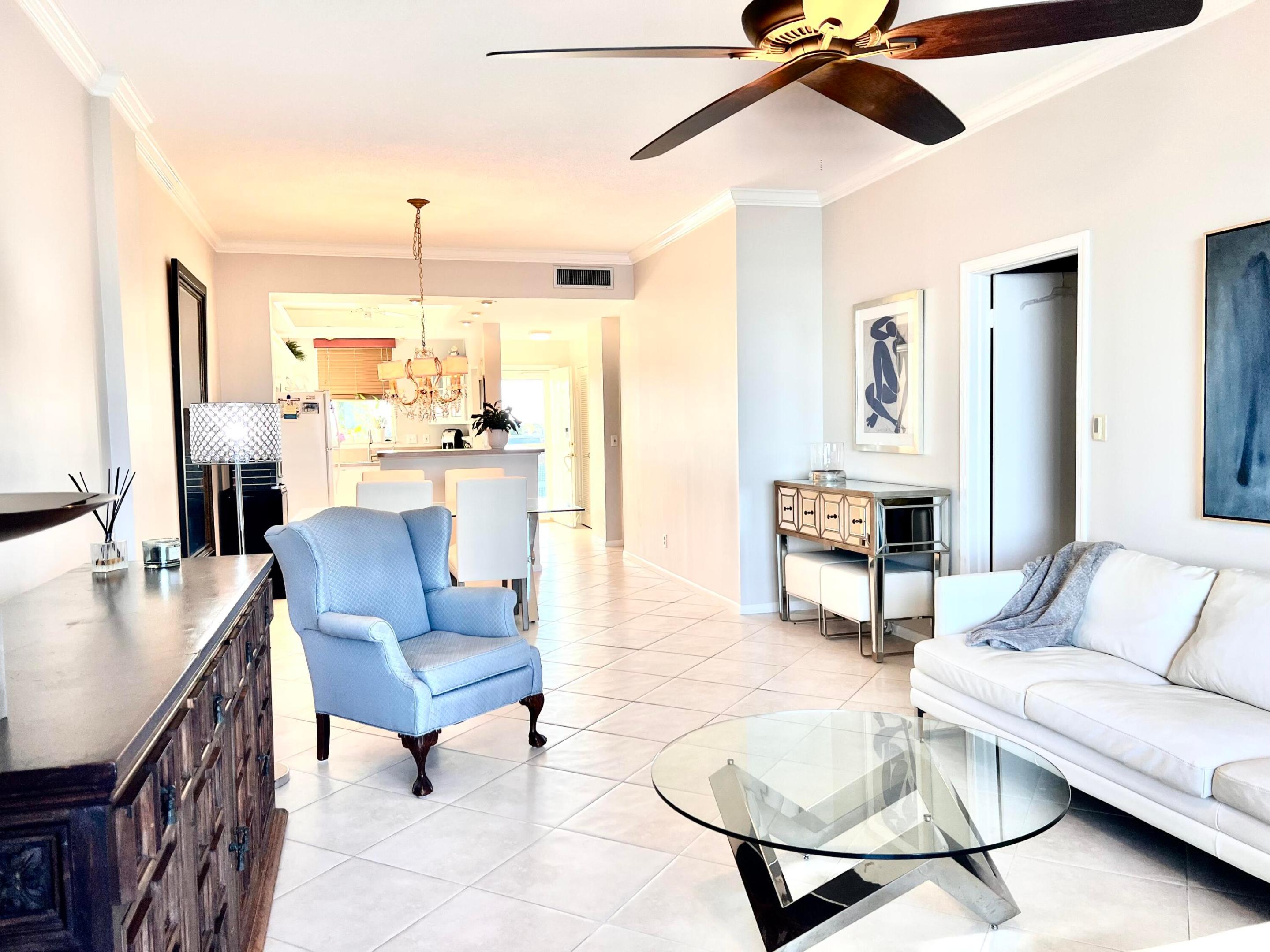 PARADISE HARBOUR CONDO - Residential
