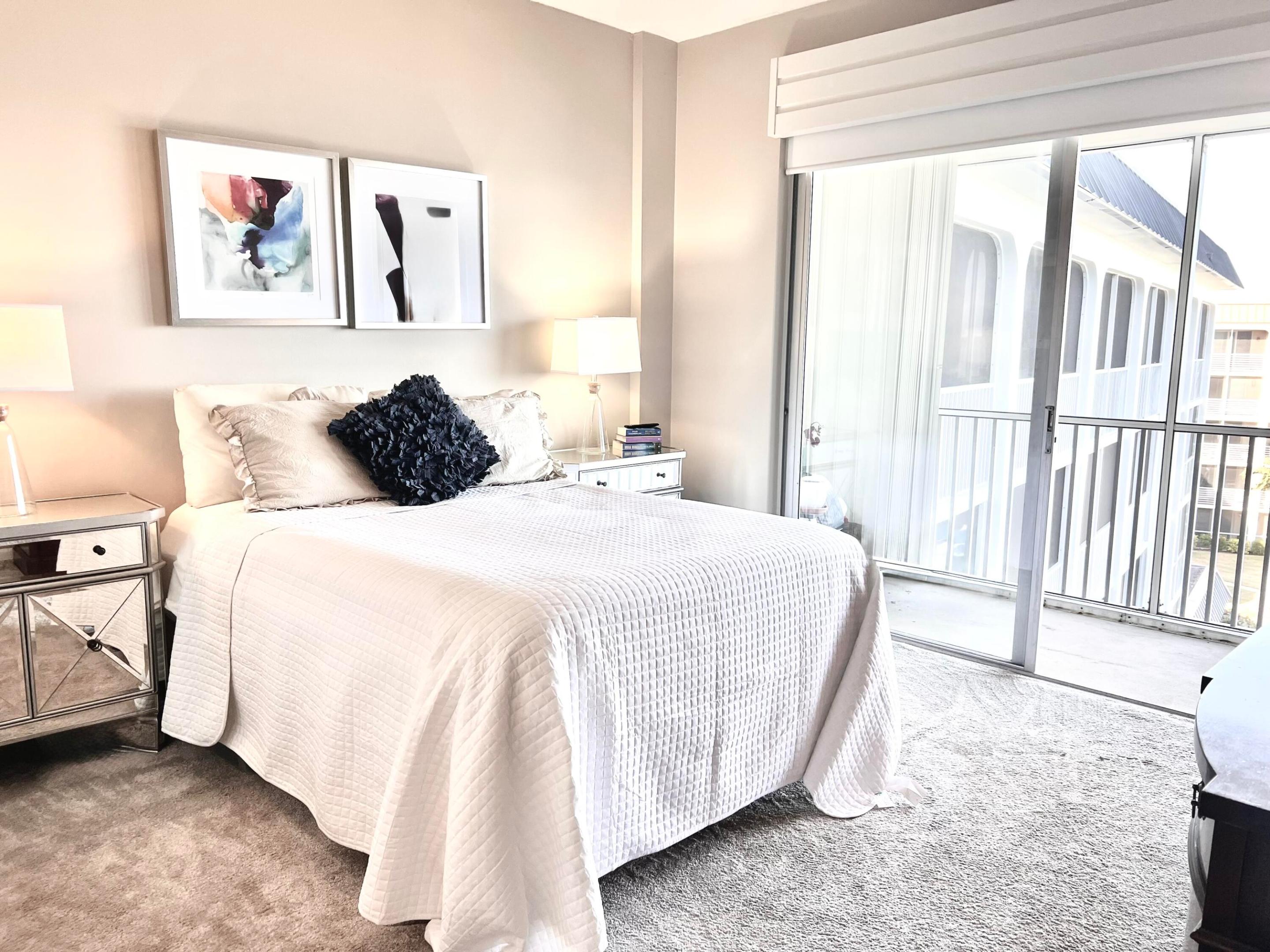 PARADISE HARBOUR CONDO - Residential