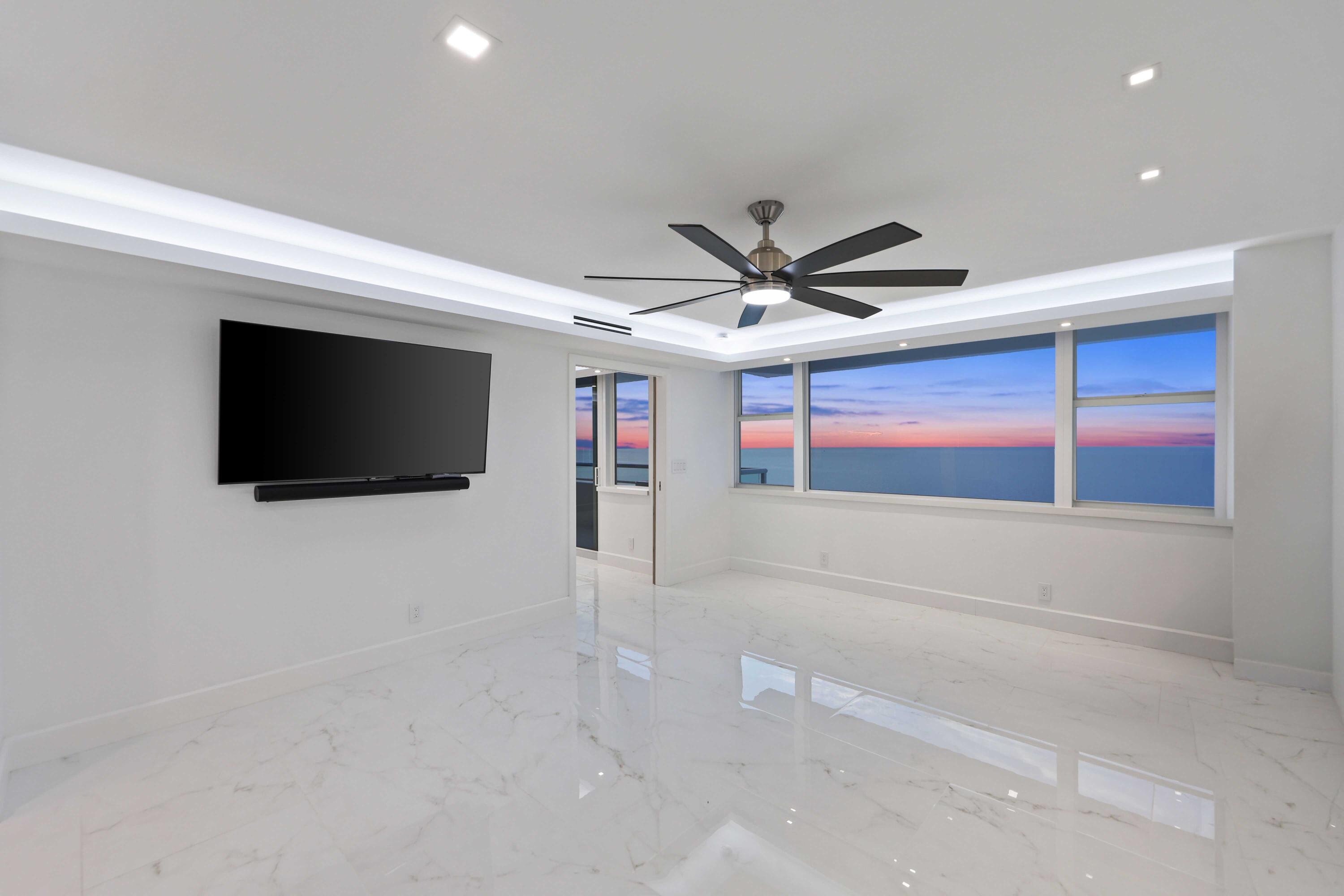 ILLINI CONDO - Residential