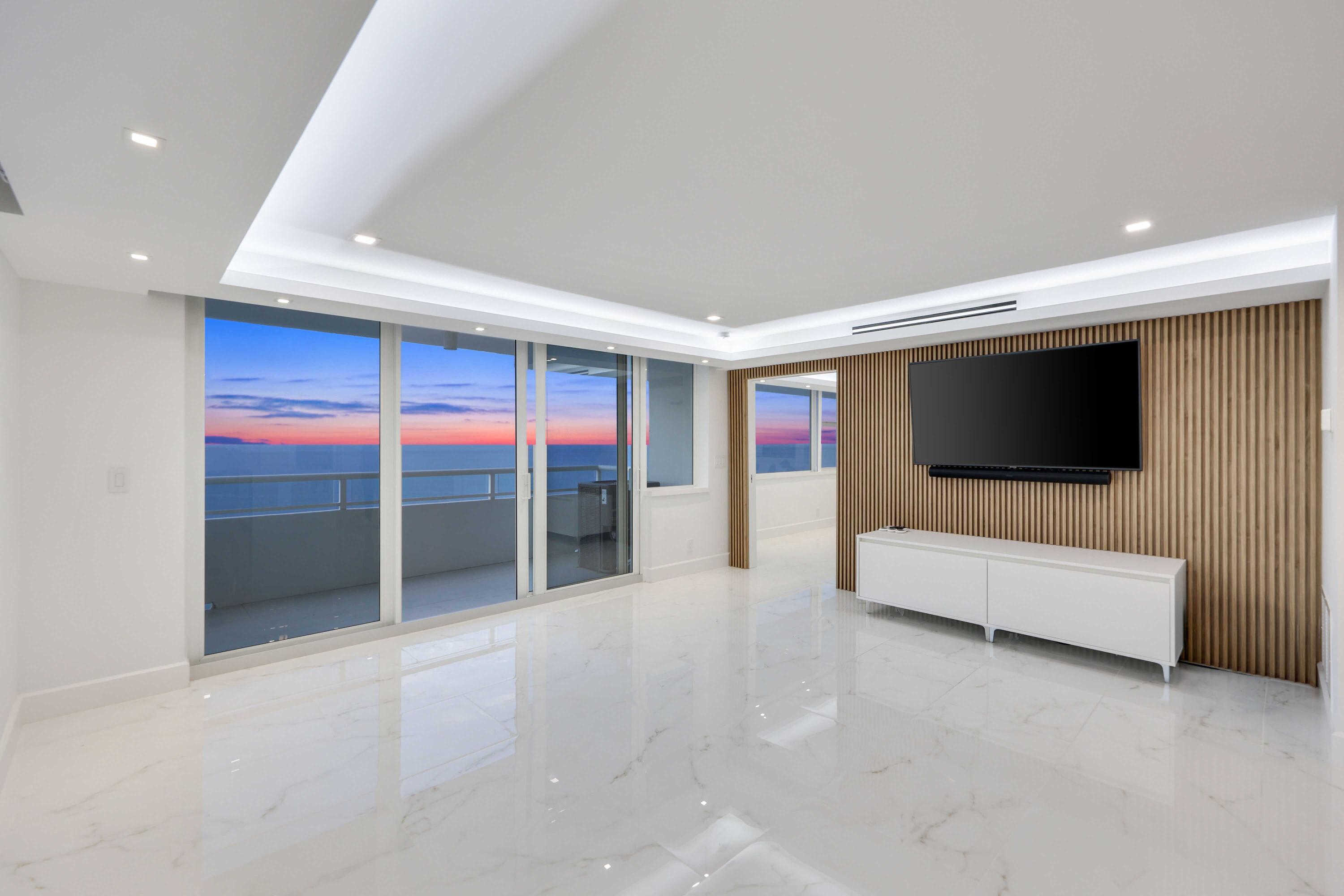 ILLINI CONDO - Residential