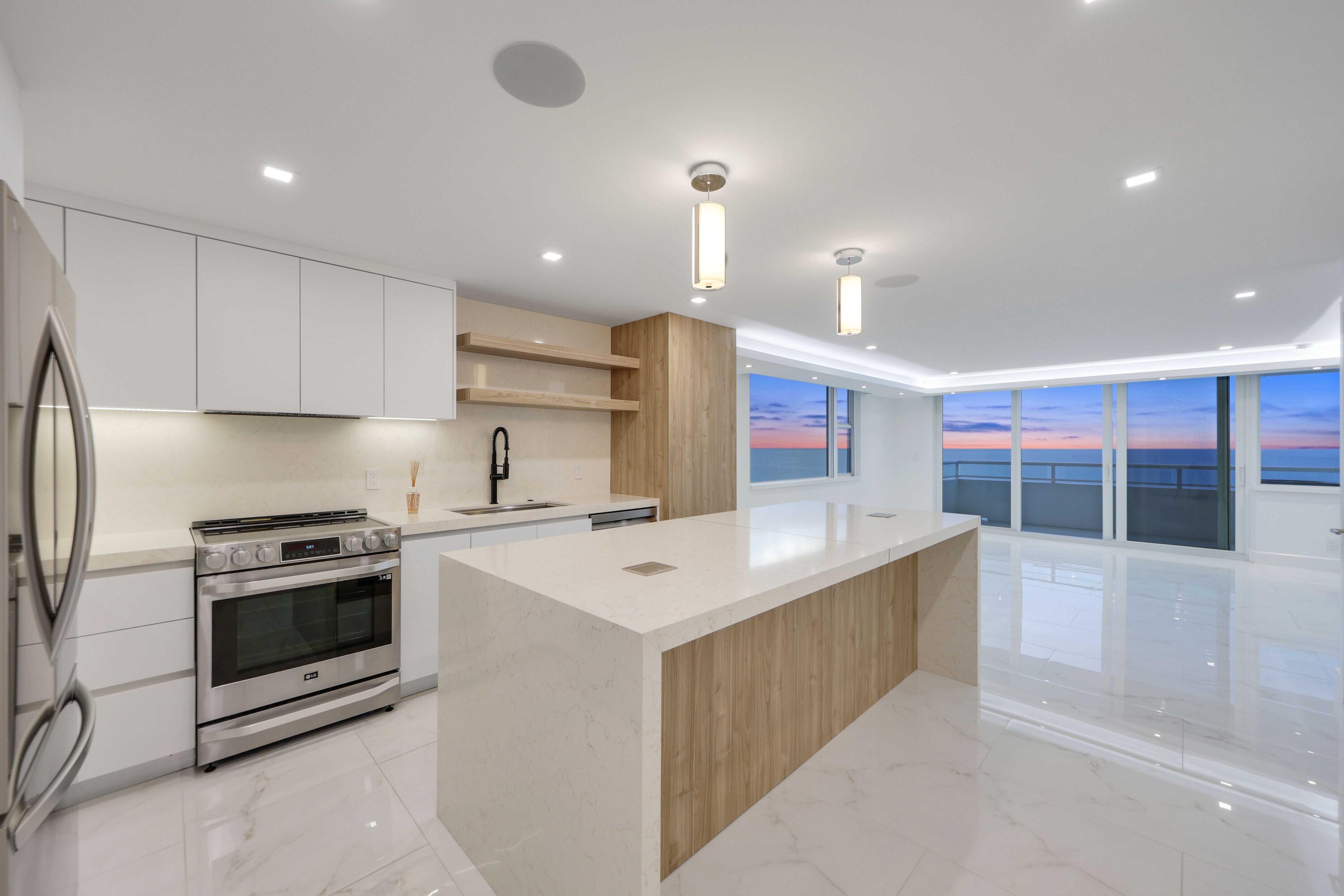 ILLINI CONDO - Residential
