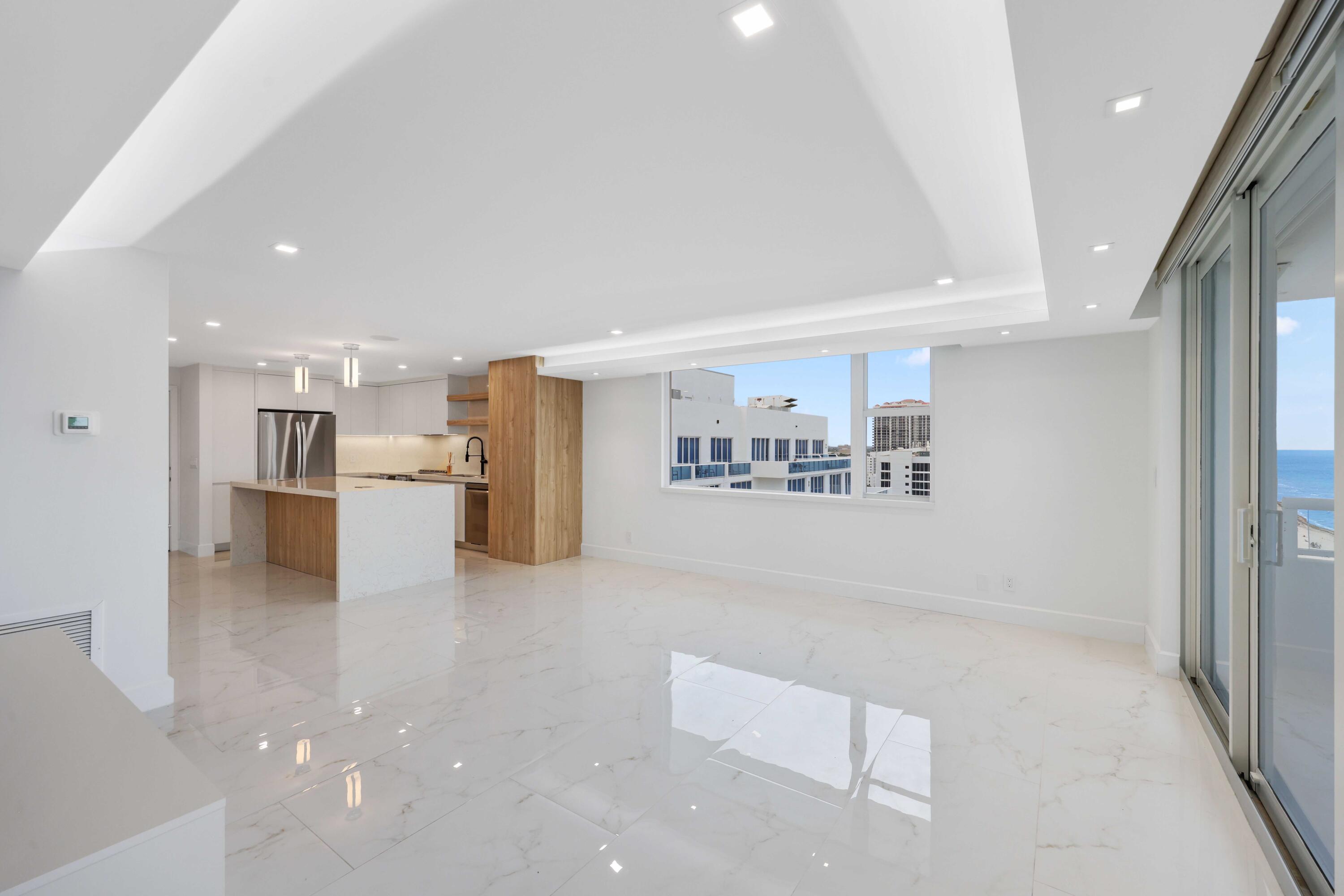 ILLINI CONDO - Residential