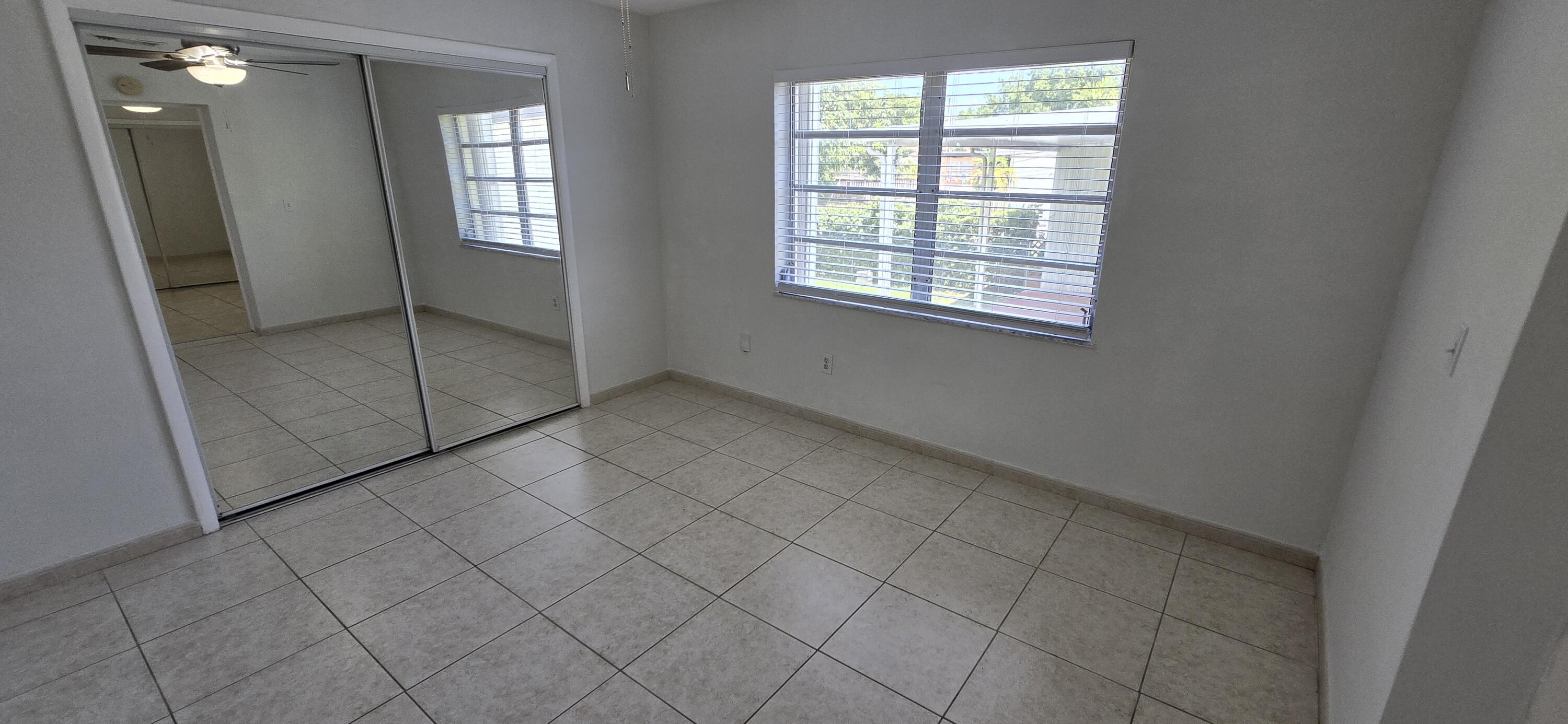 DE CARLO SUB - Residential Lease