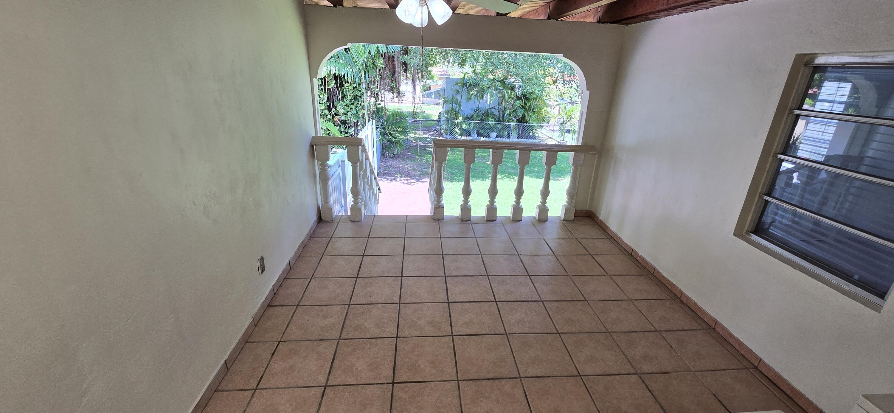 DE CARLO SUB - Residential Lease