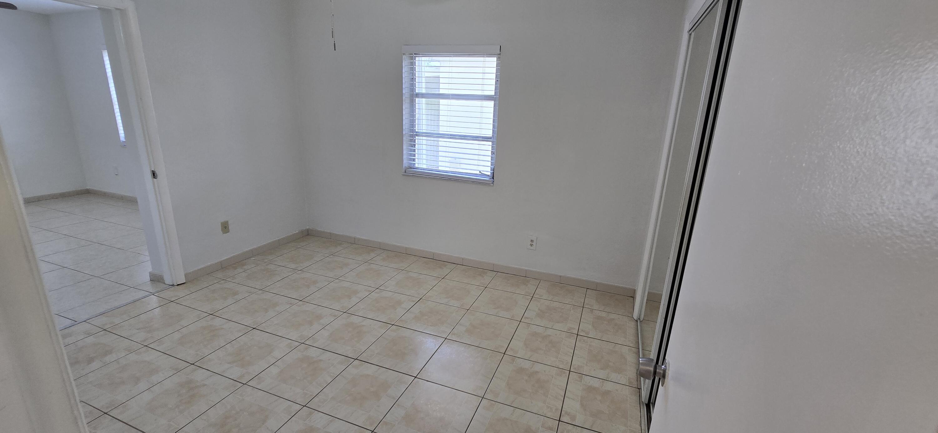 DE CARLO SUB - Residential Lease