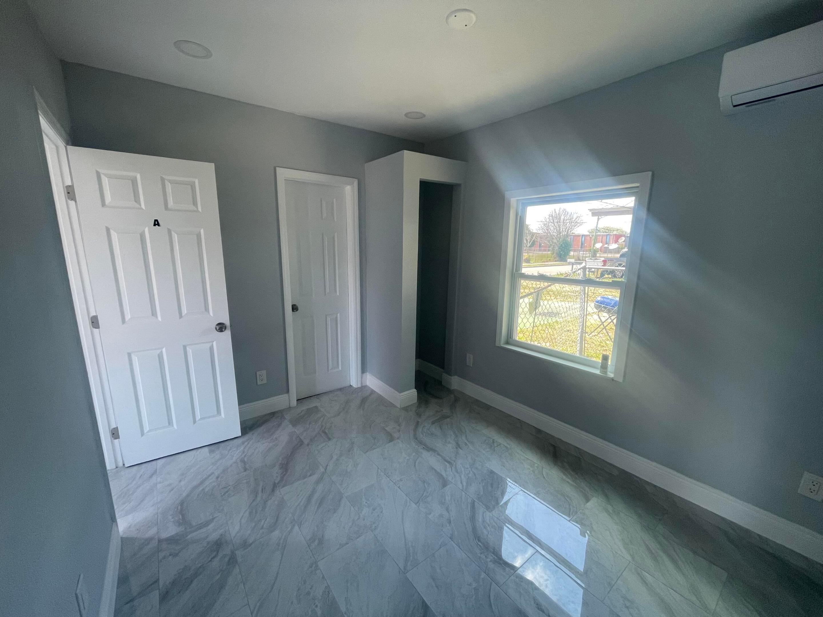 LINCOLN PARK NO 2 - Residential Lease