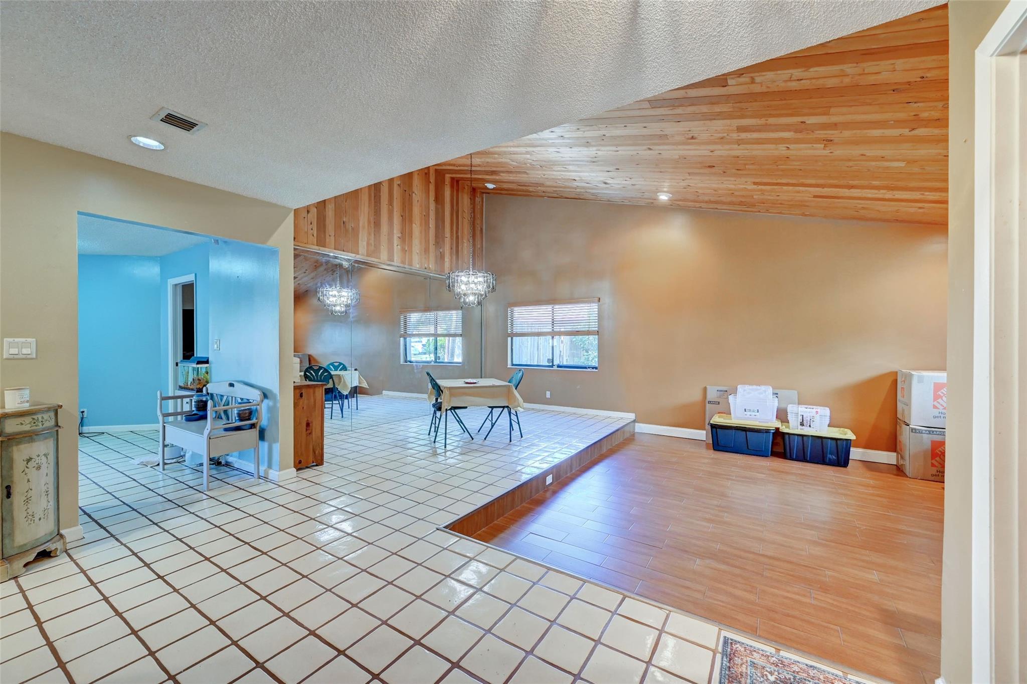 MARCANO ESTATES - Residential