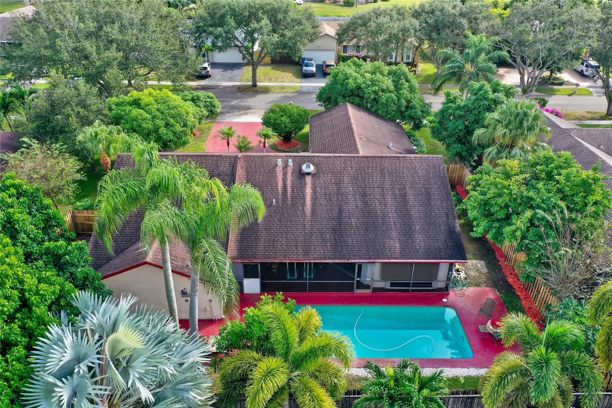MARCANO ESTATES - Residential