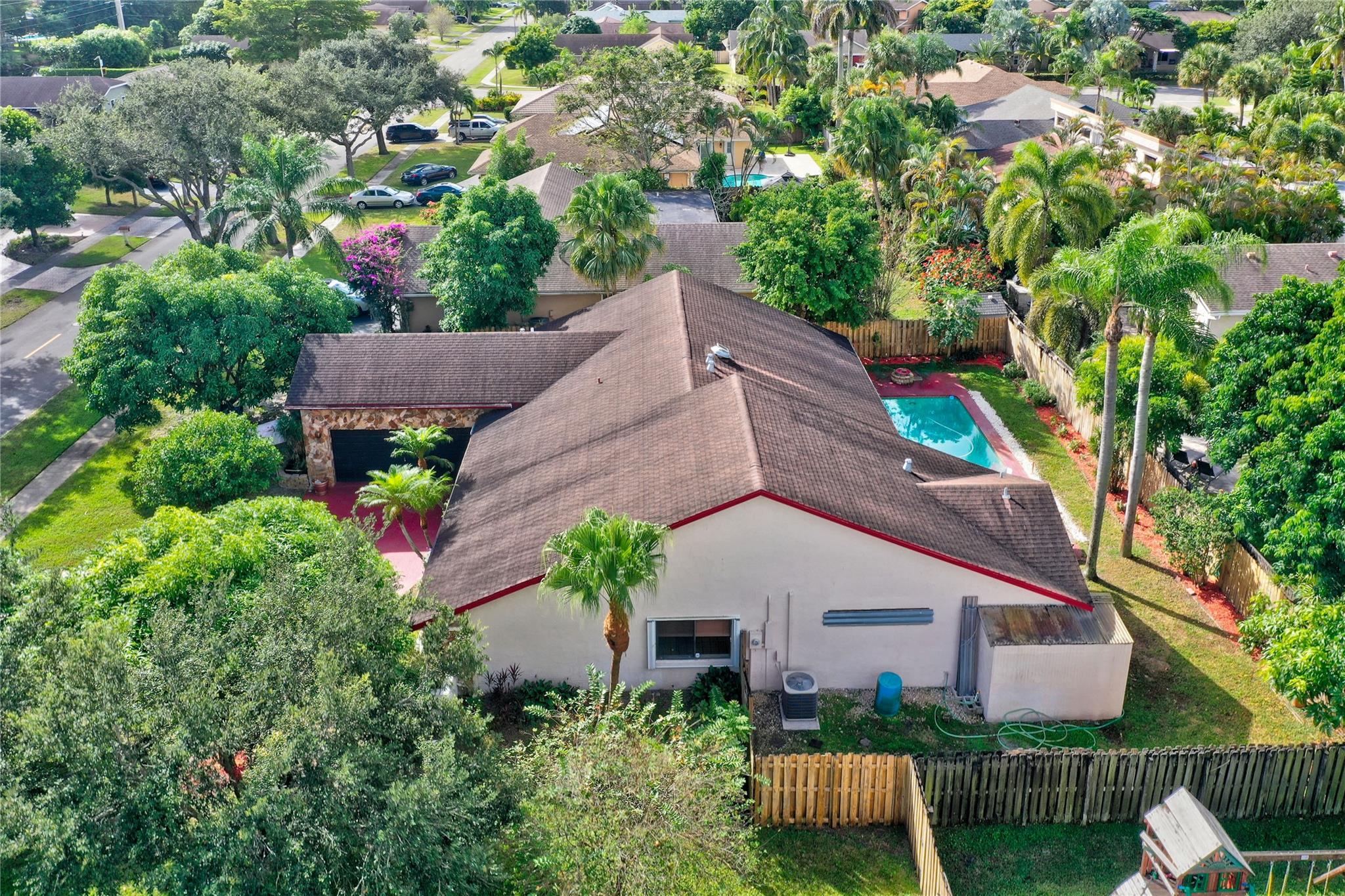 MARCANO ESTATES - Residential