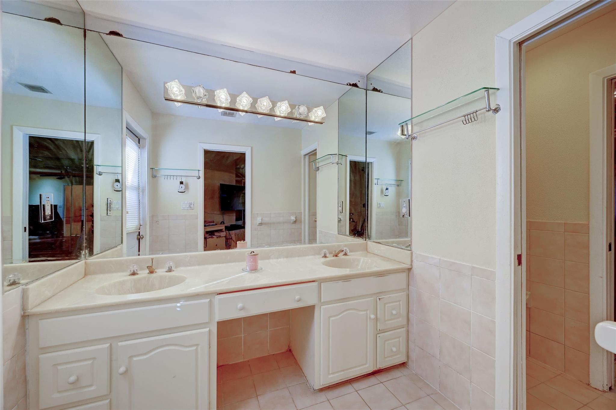 MARCANO ESTATES - Residential