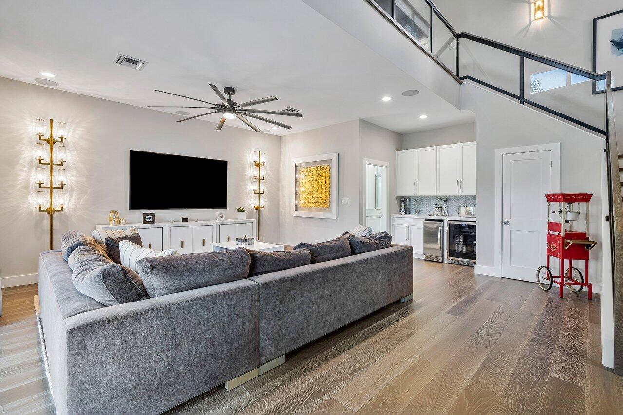 DELRAY LAKES EST - Residential