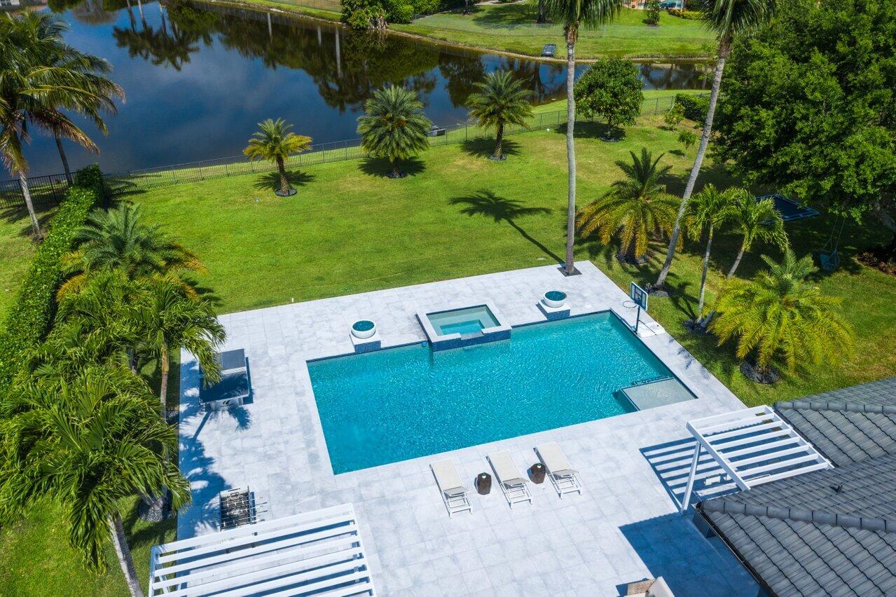 DELRAY LAKES EST - Residential