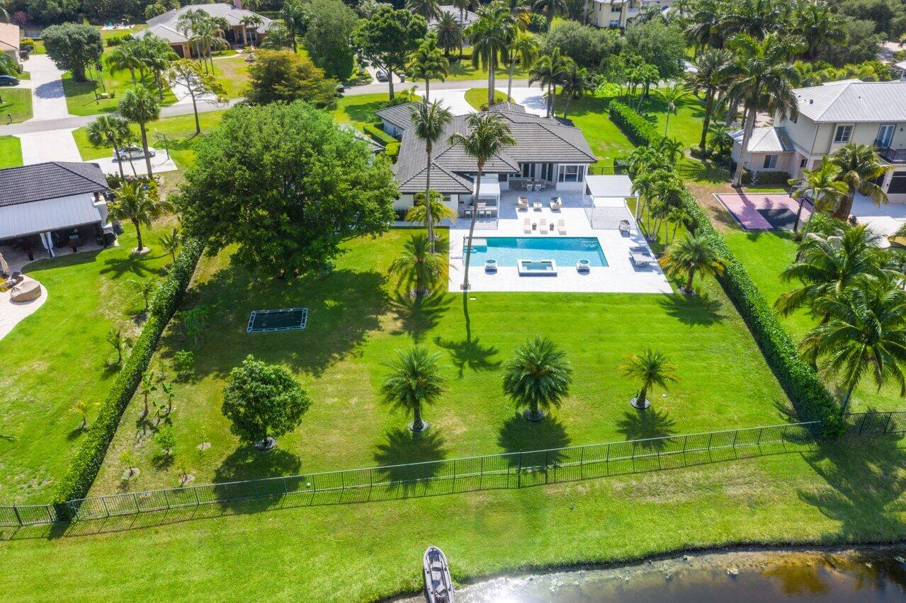 DELRAY LAKES EST - Residential