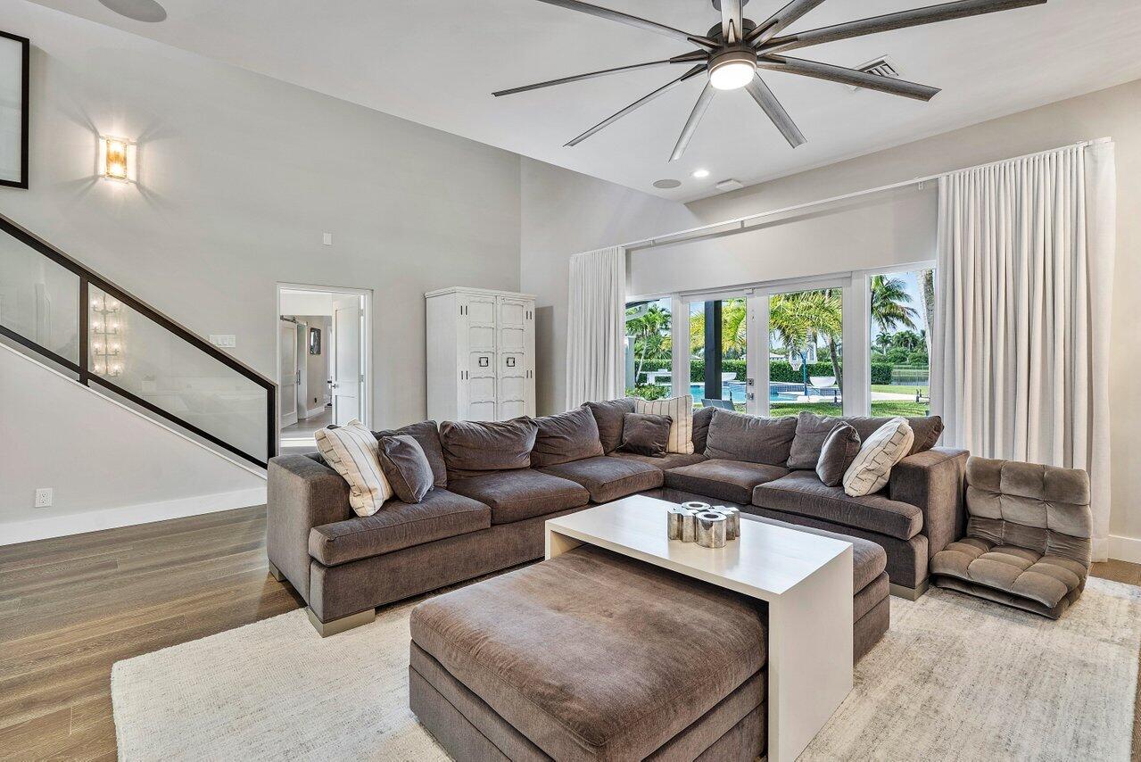 DELRAY LAKES EST - Residential