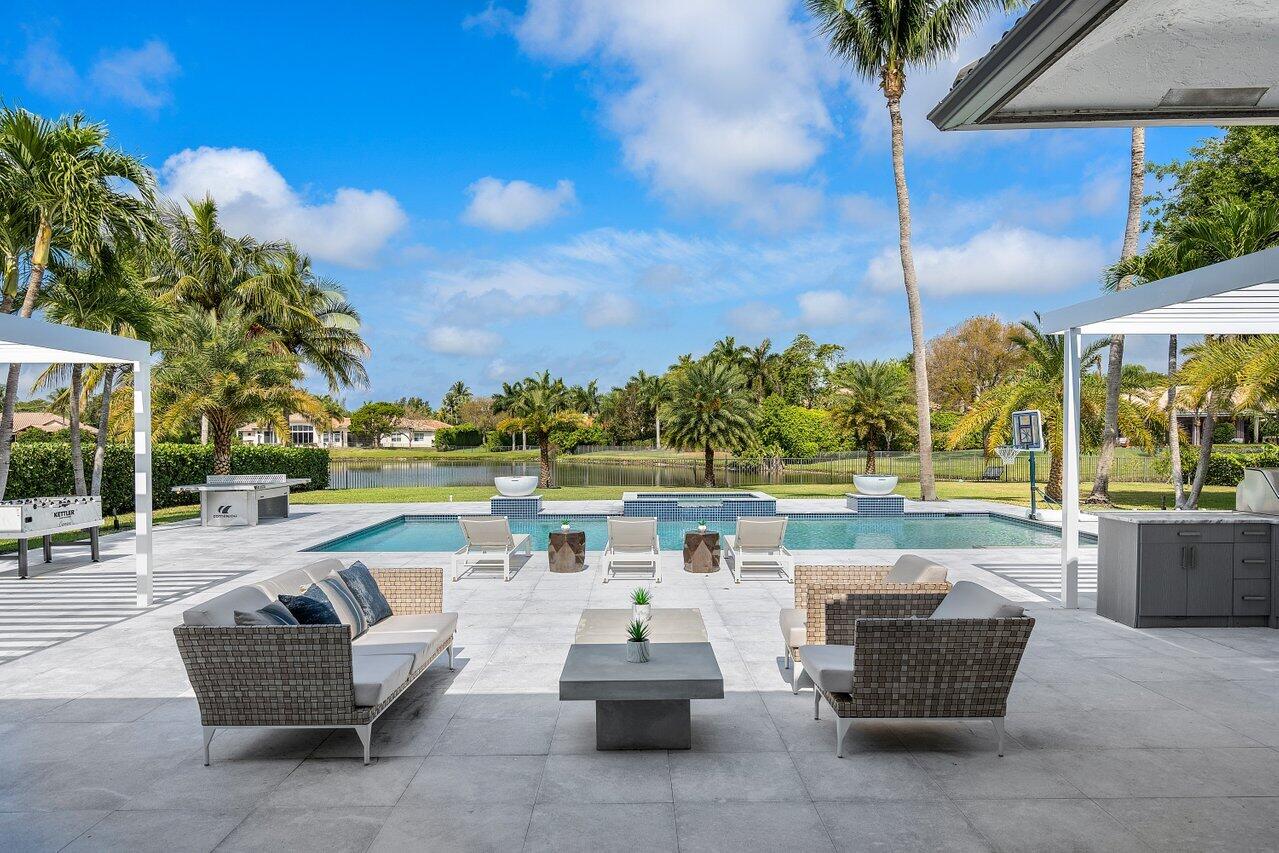 DELRAY LAKES EST - Residential