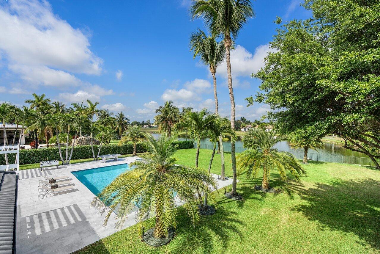 DELRAY LAKES EST - Residential