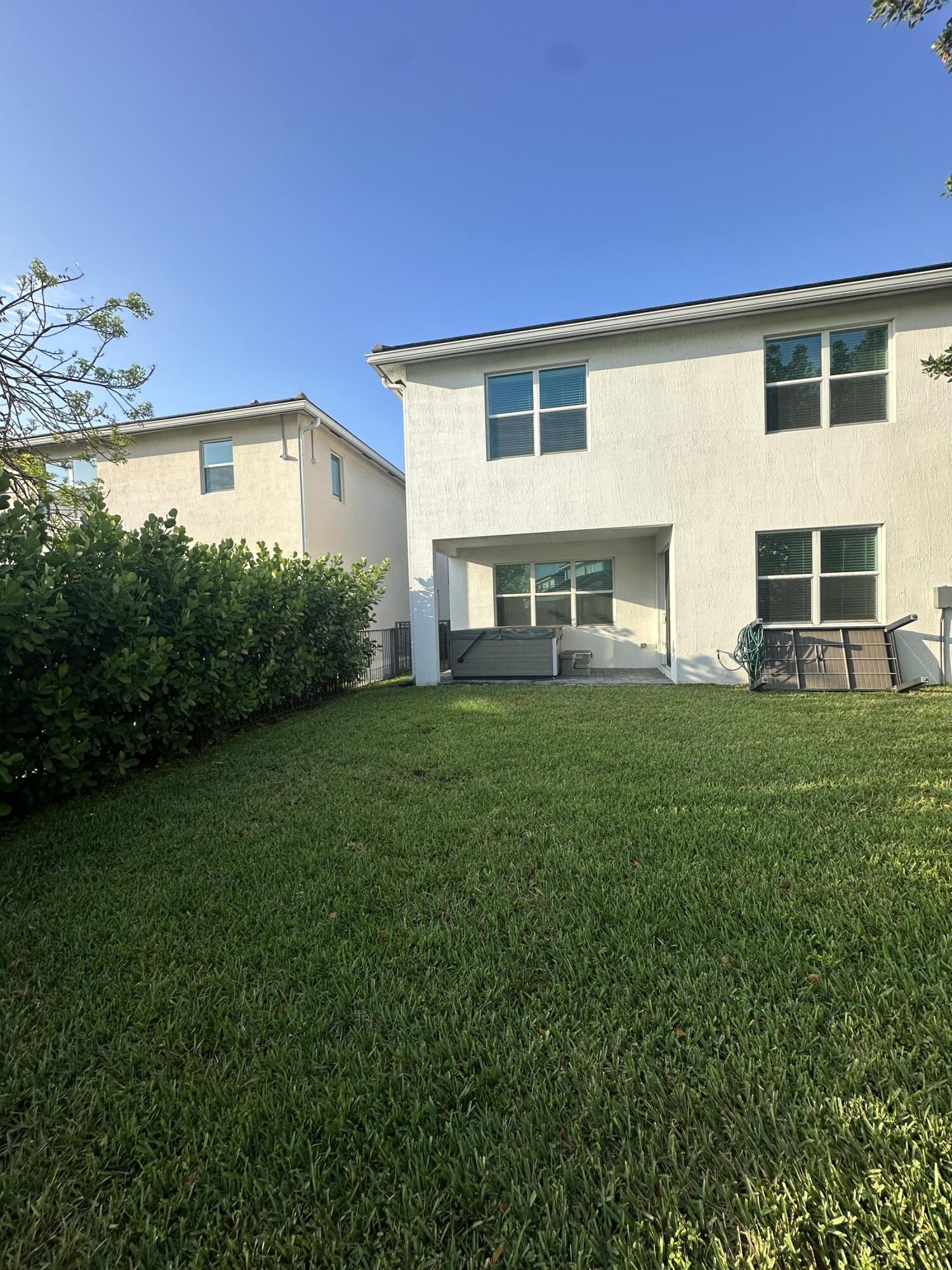 CRYSTAL LAKE 1ST SEC 58-39 B - Residential