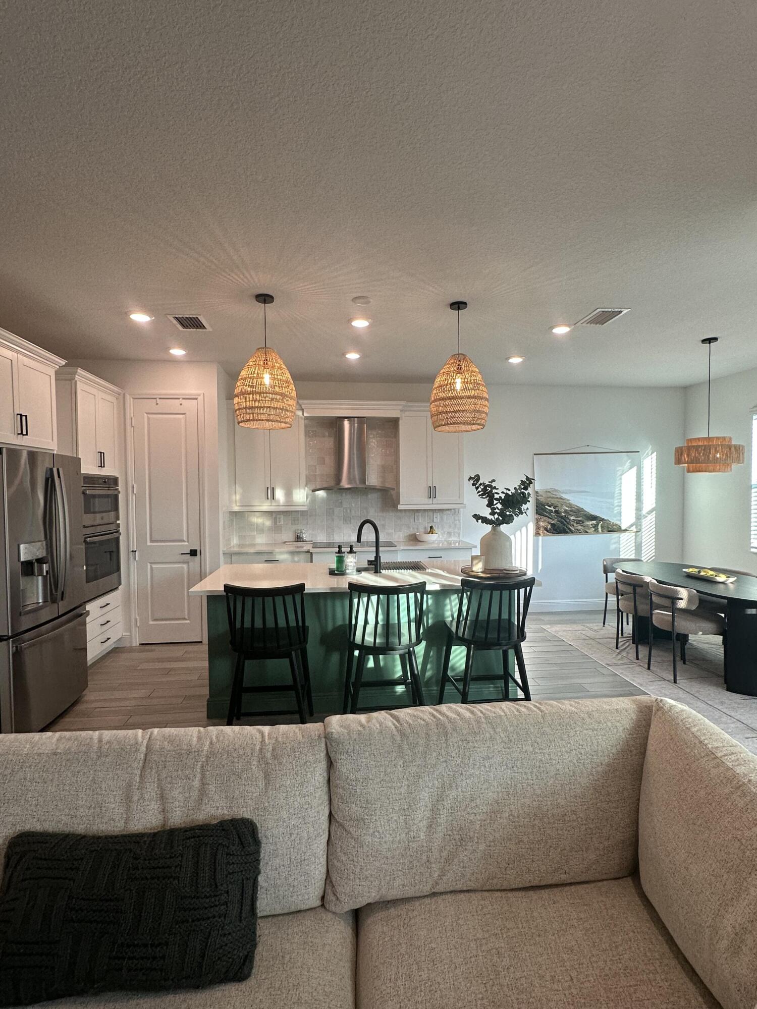 CRYSTAL LAKE 1ST SEC 58-39 B - Residential