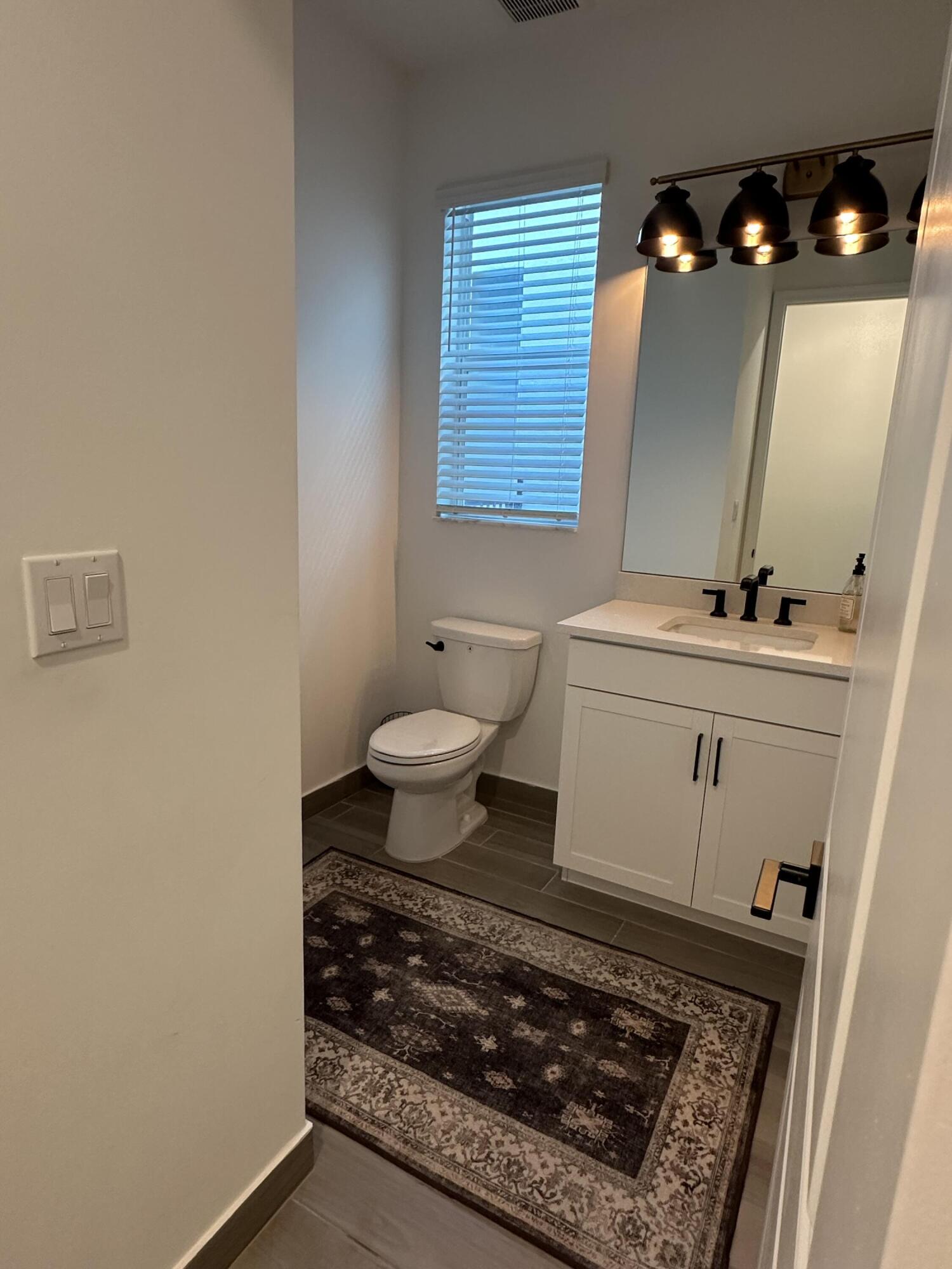 CRYSTAL LAKE 1ST SEC 58-39 B - Residential