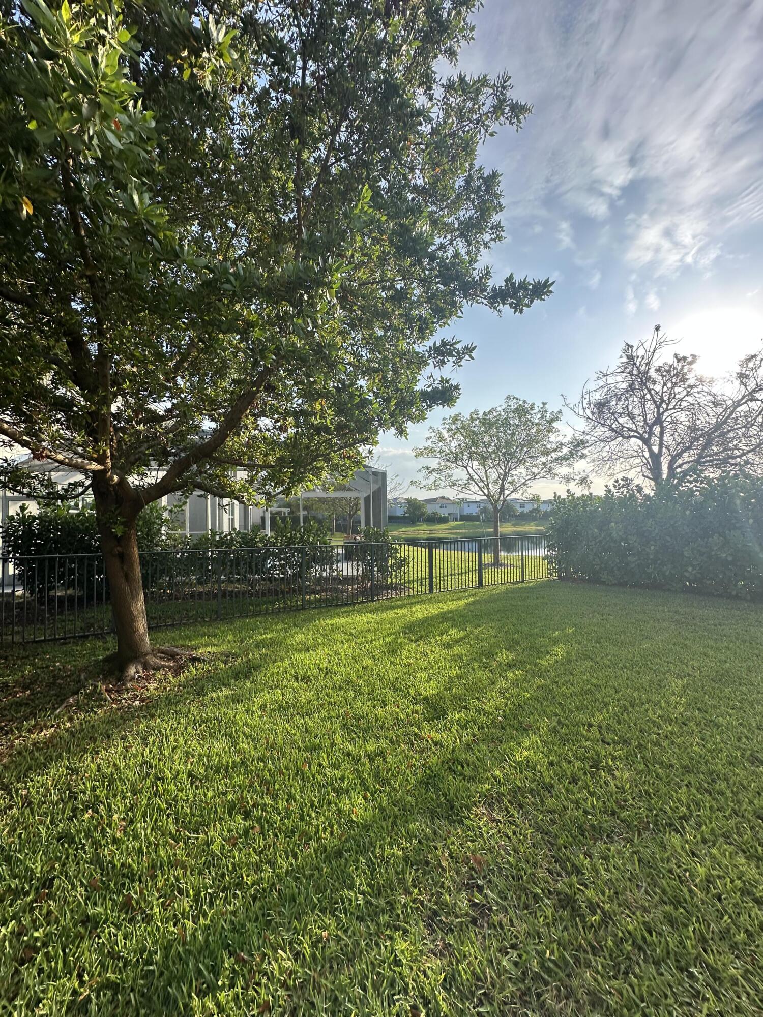 CRYSTAL LAKE 1ST SEC 58-39 B - Residential