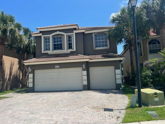 Beautiful open floor plan with soaring ceilings! 
Plenty of room for entertaining and BBQ's by the pool overlooking the lake and wildlife.