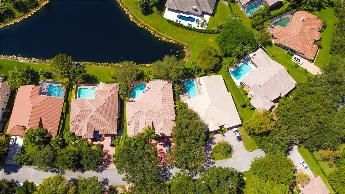 Countrys Point 119-29 B - Residential
