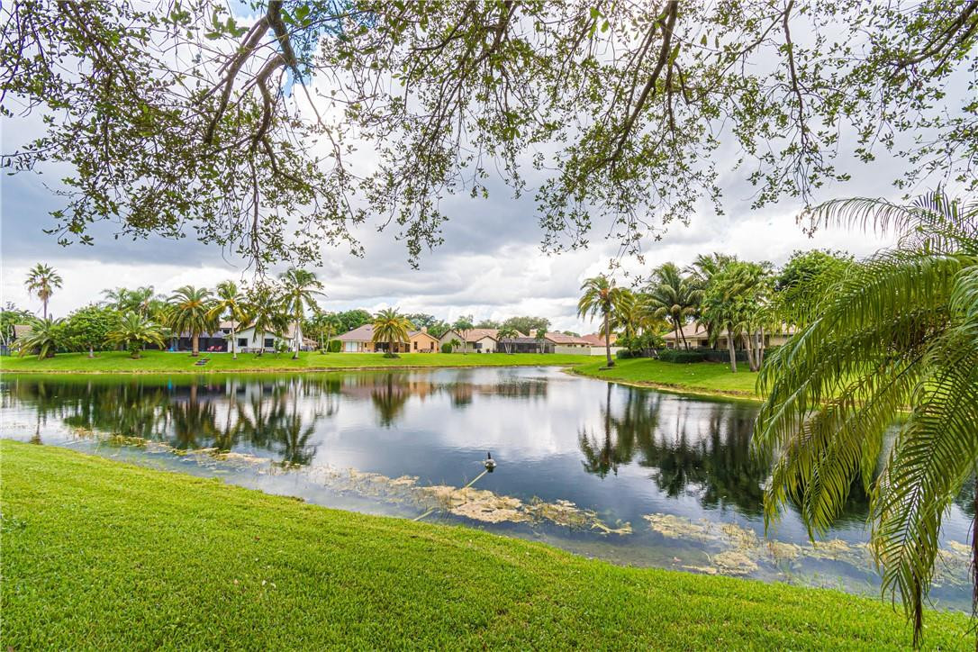Countrys Point 119-29 B - Residential