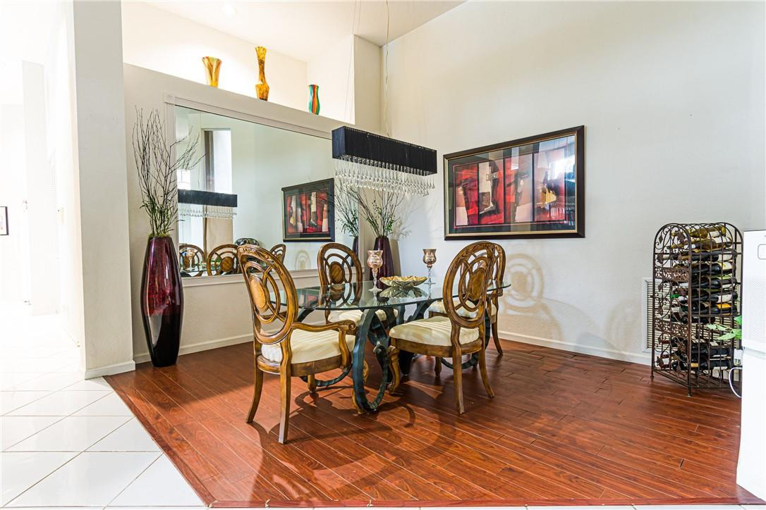 Countrys Point 119-29 B - Residential