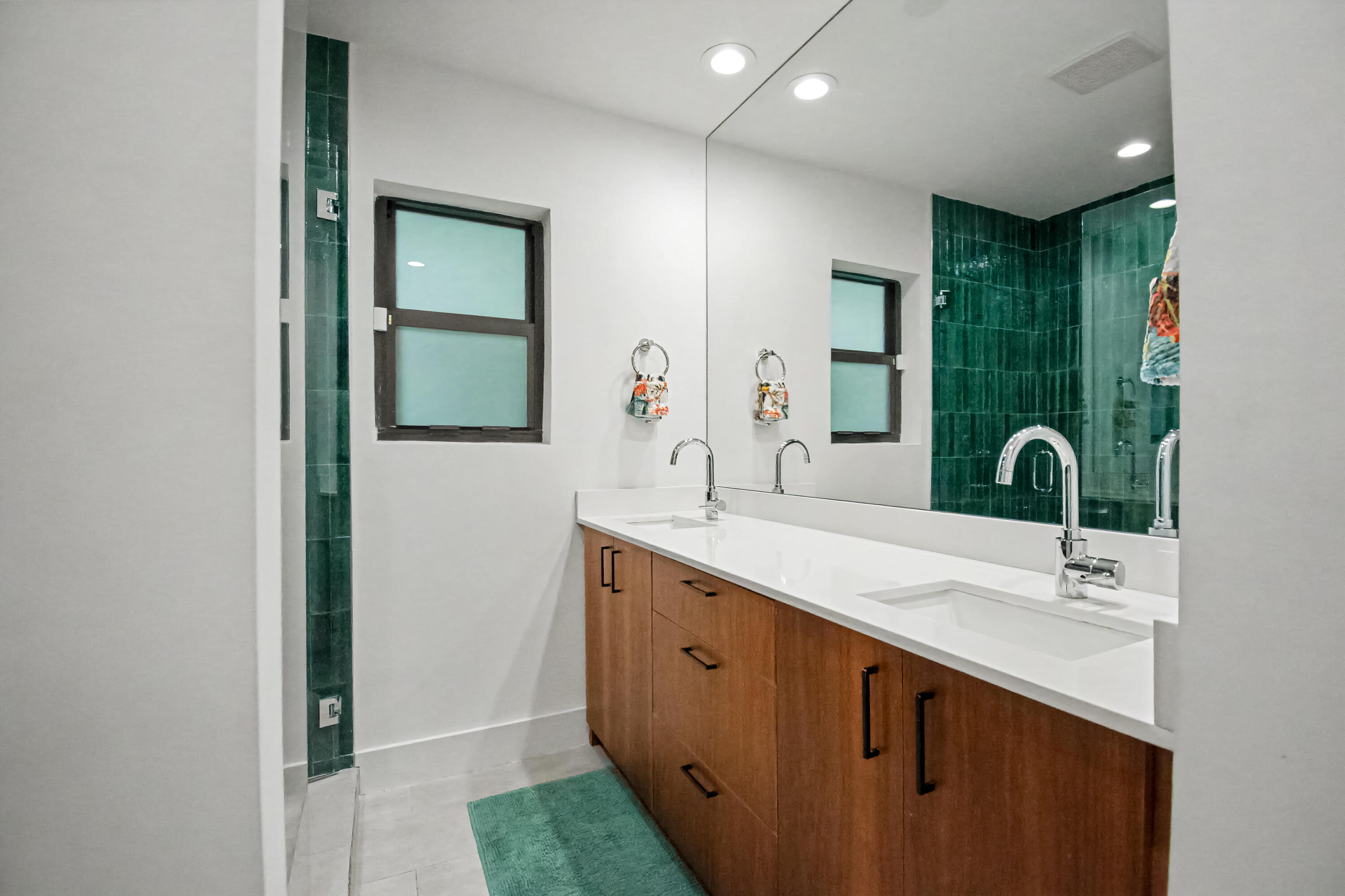 ESTANCIA - Residential