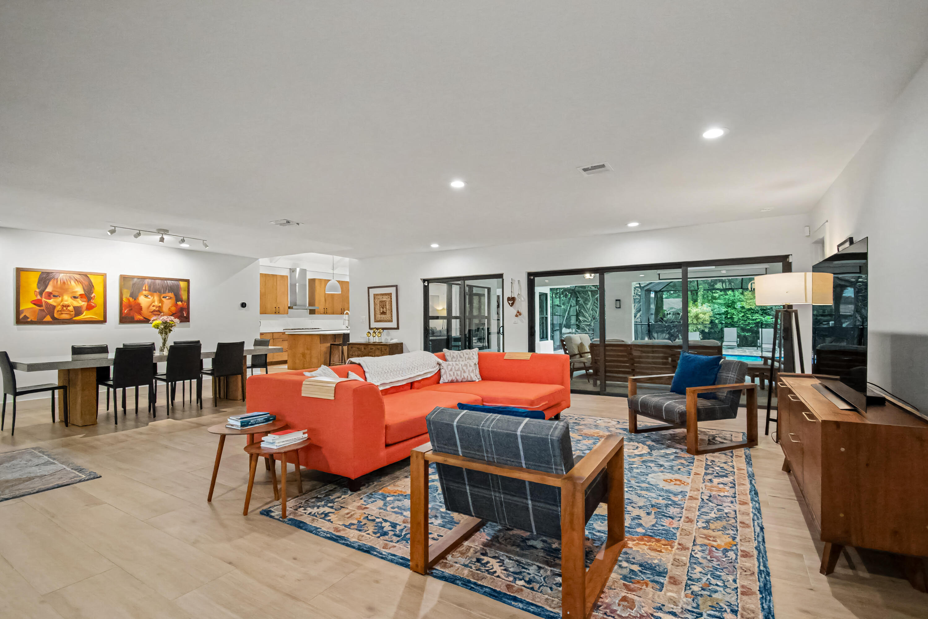 ESTANCIA - Residential