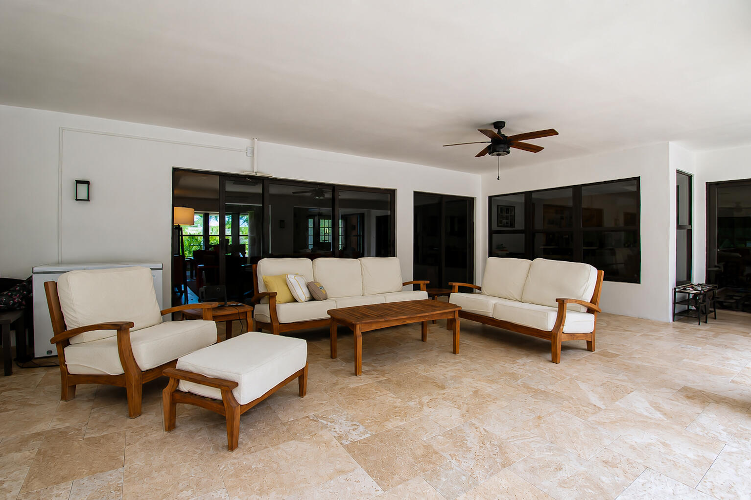 ESTANCIA - Residential
