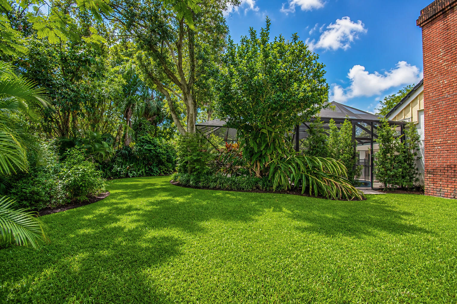 ESTANCIA - Residential