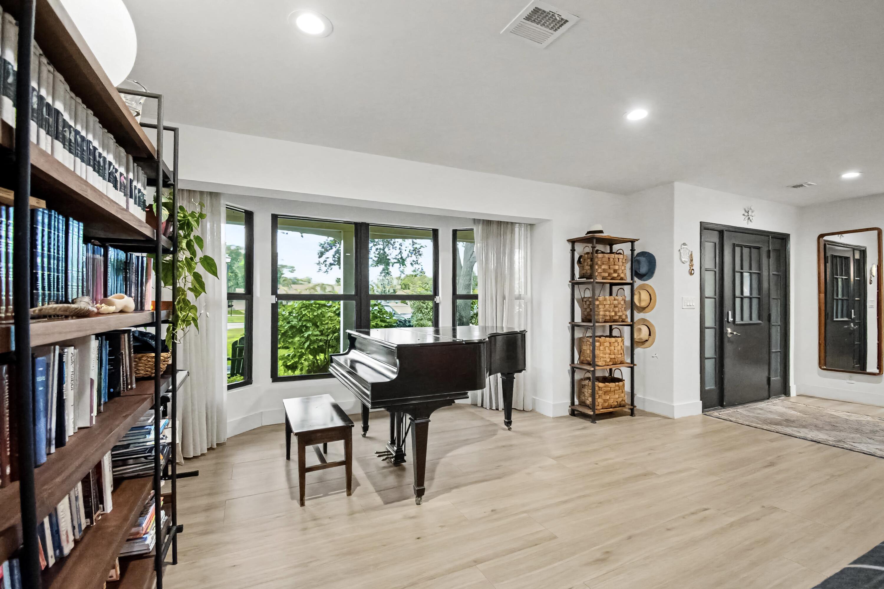 ESTANCIA - Residential