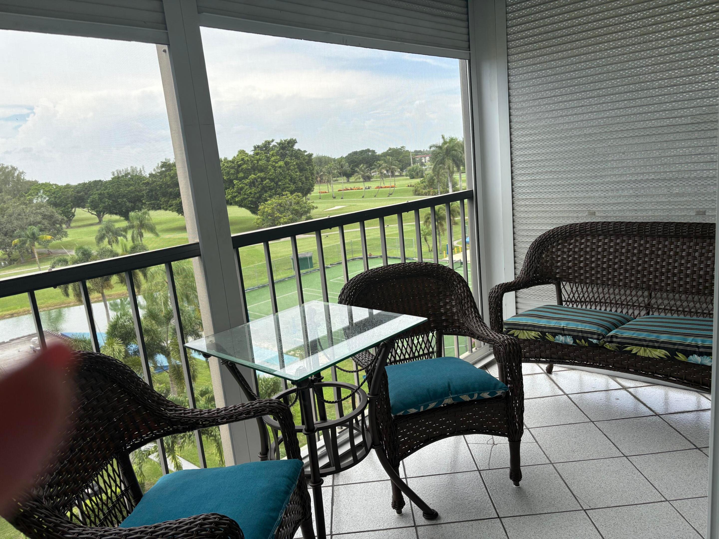 HOLLYBROOK GOLF AND - Residential Lease