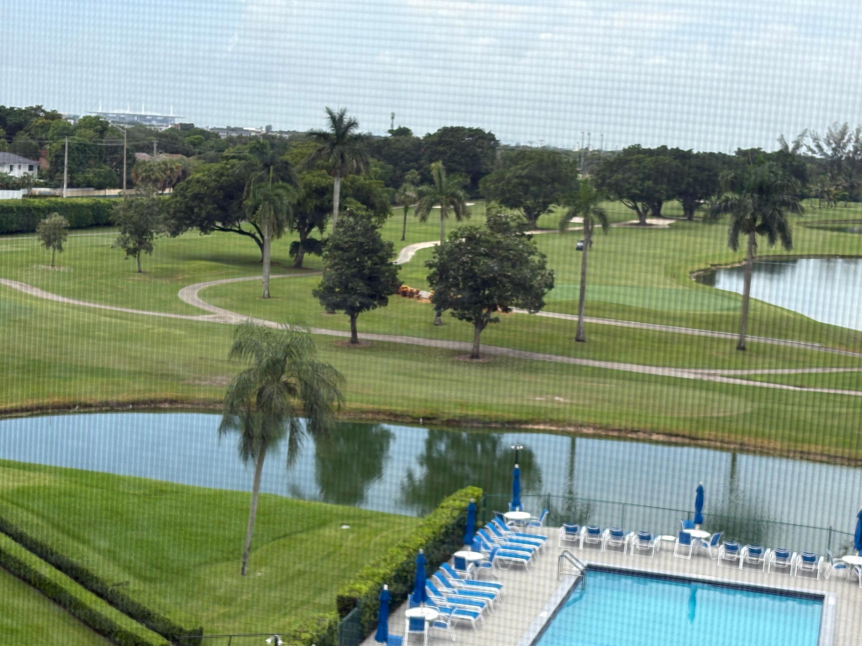 HOLLYBROOK GOLF AND - Residential Lease