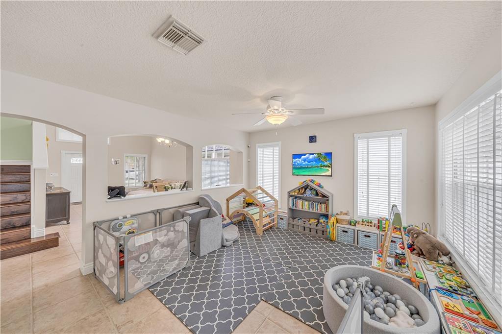 Chapel Trail II 112-16 B - Residential
