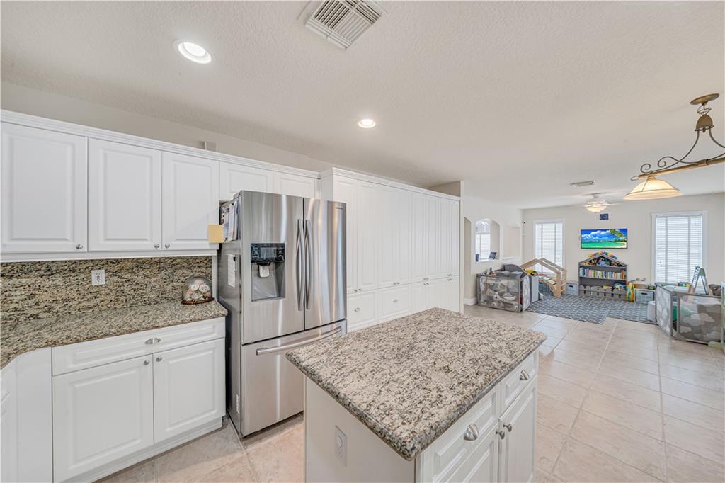 Chapel Trail II 112-16 B - Residential