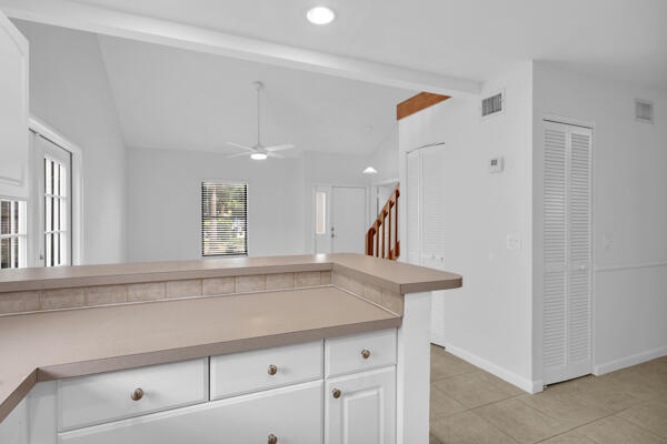 CYPRESS VILLAS - Residential