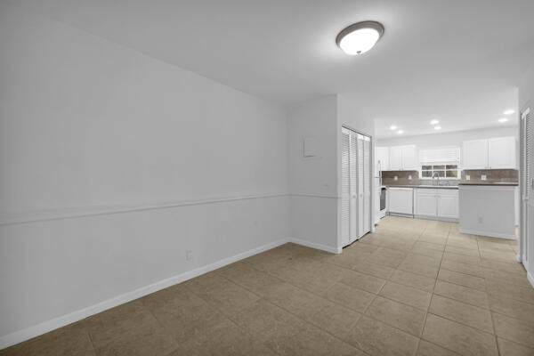 CYPRESS VILLAS - Residential