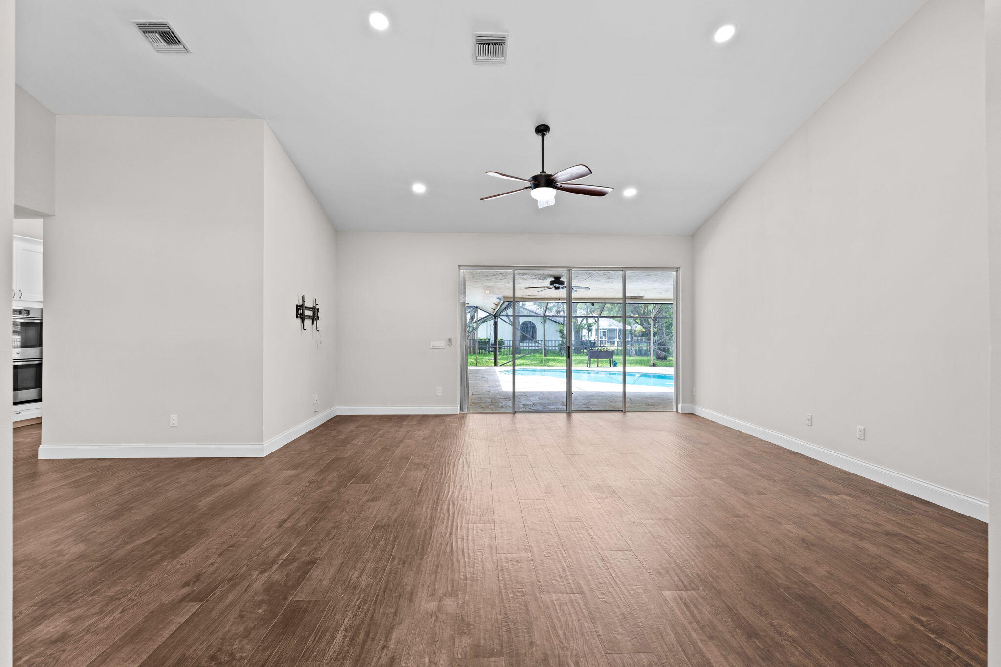 GREENVIEW SHORES 2 OF WELLINGTON - Residential