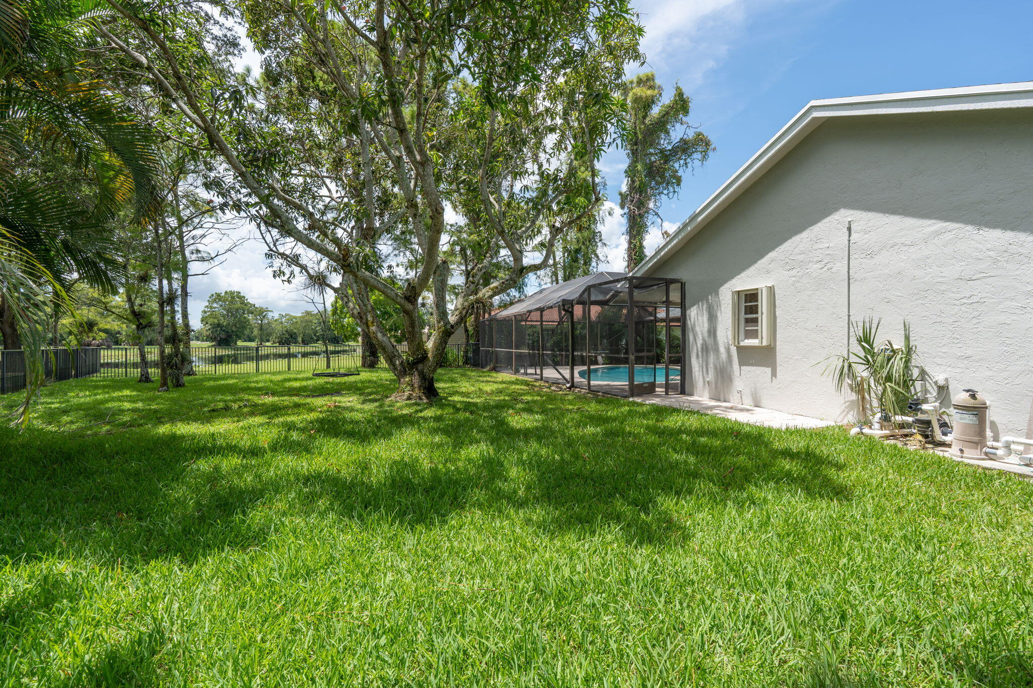 GREENVIEW SHORES 2 OF WELLINGTON - Residential