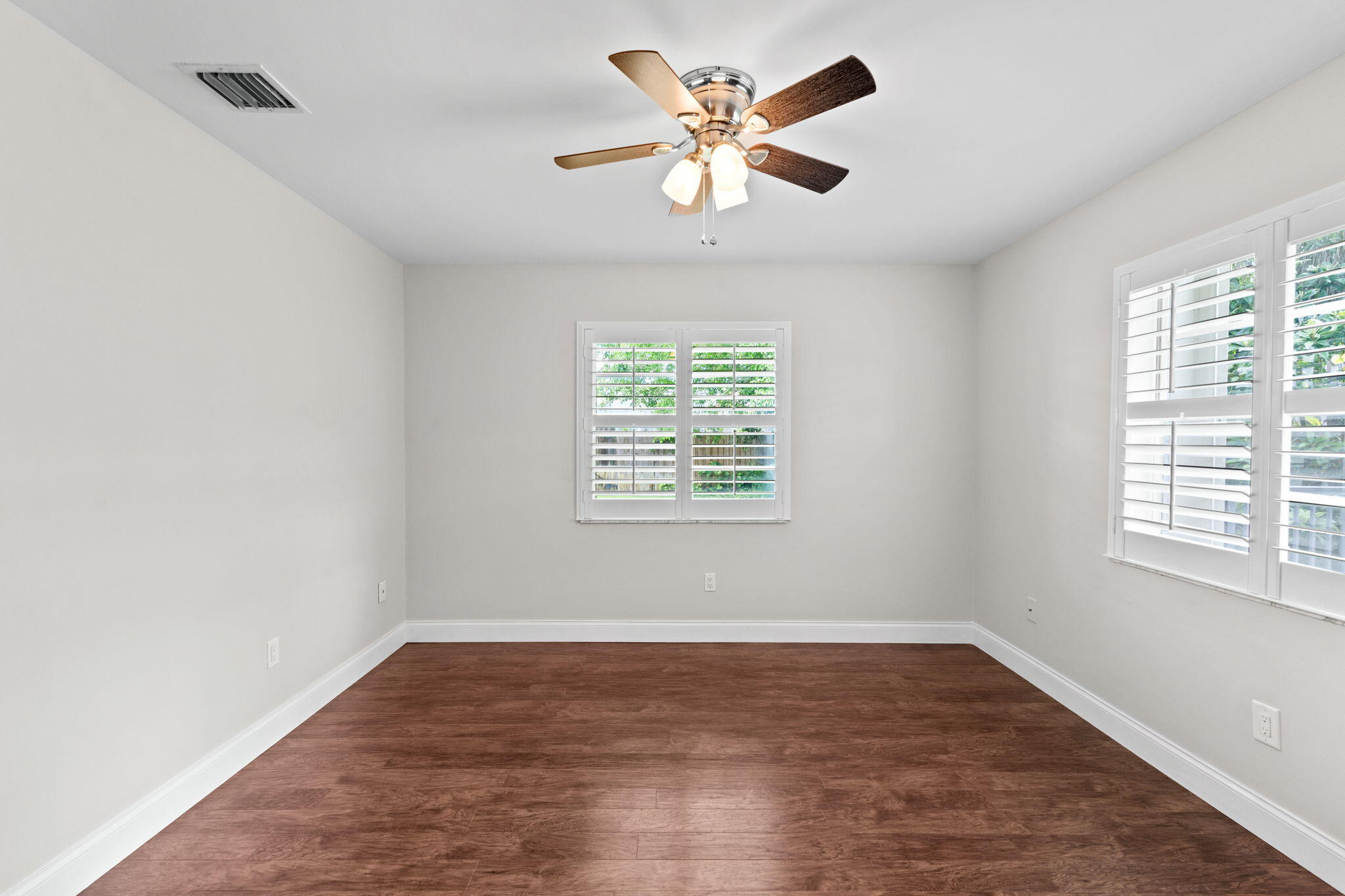 GREENVIEW SHORES 2 OF WELLINGTON - Residential