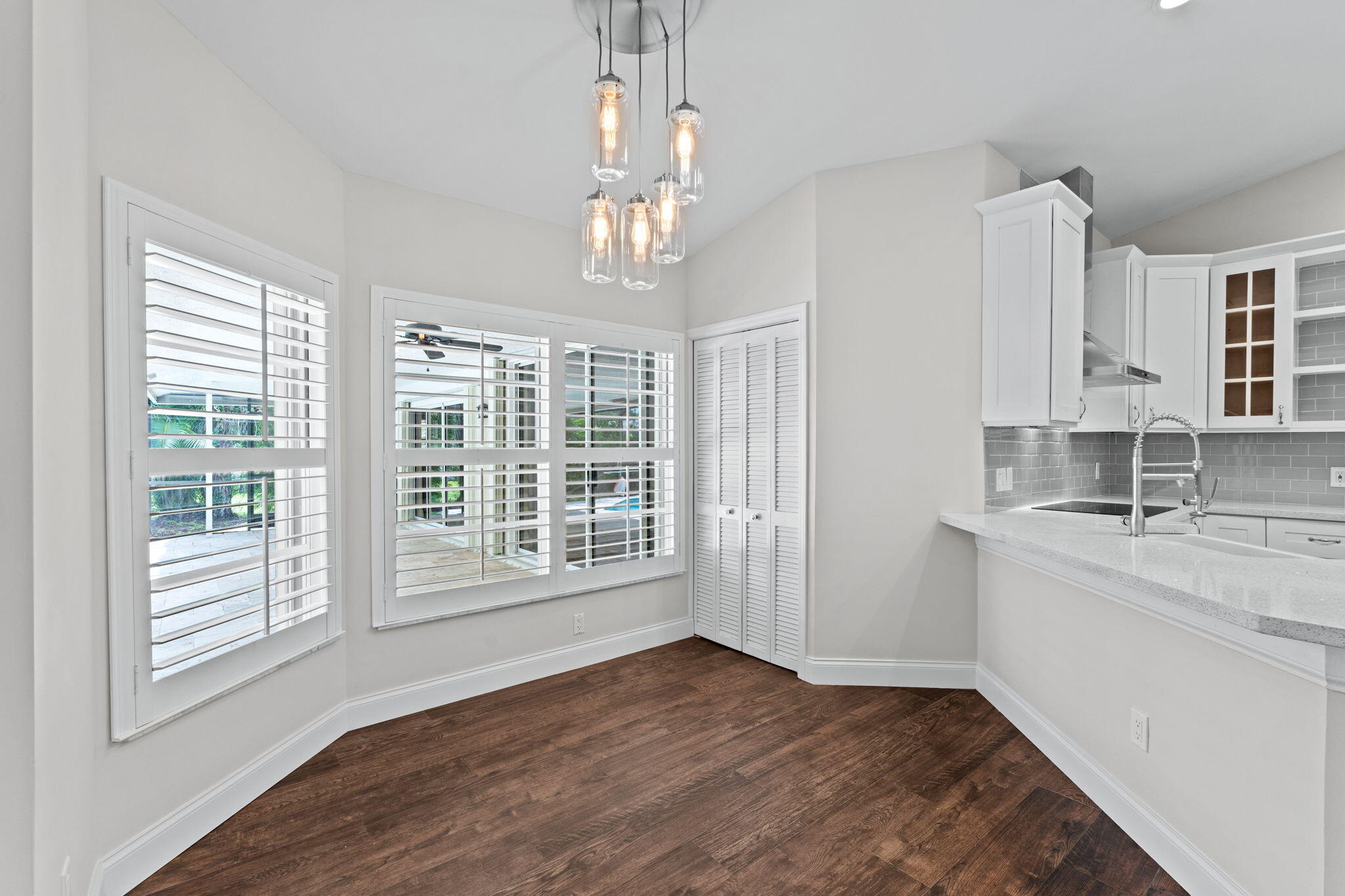 GREENVIEW SHORES 2 OF WELLINGTON - Residential