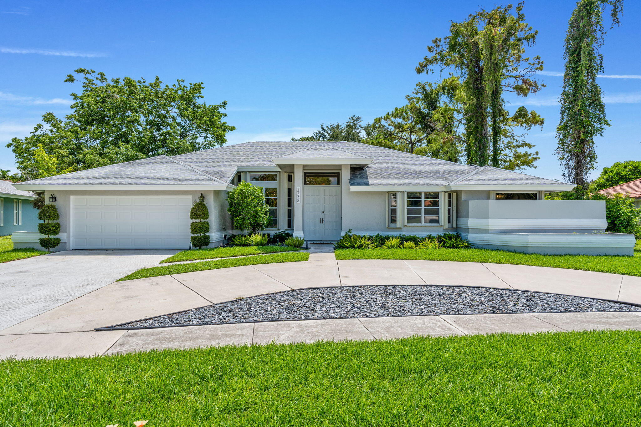 GREENVIEW SHORES 2 OF WELLINGTON - Residential
