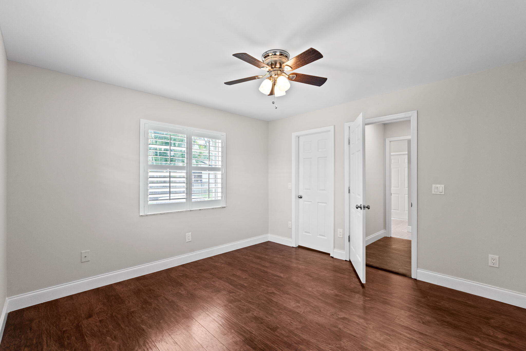 GREENVIEW SHORES 2 OF WELLINGTON - Residential