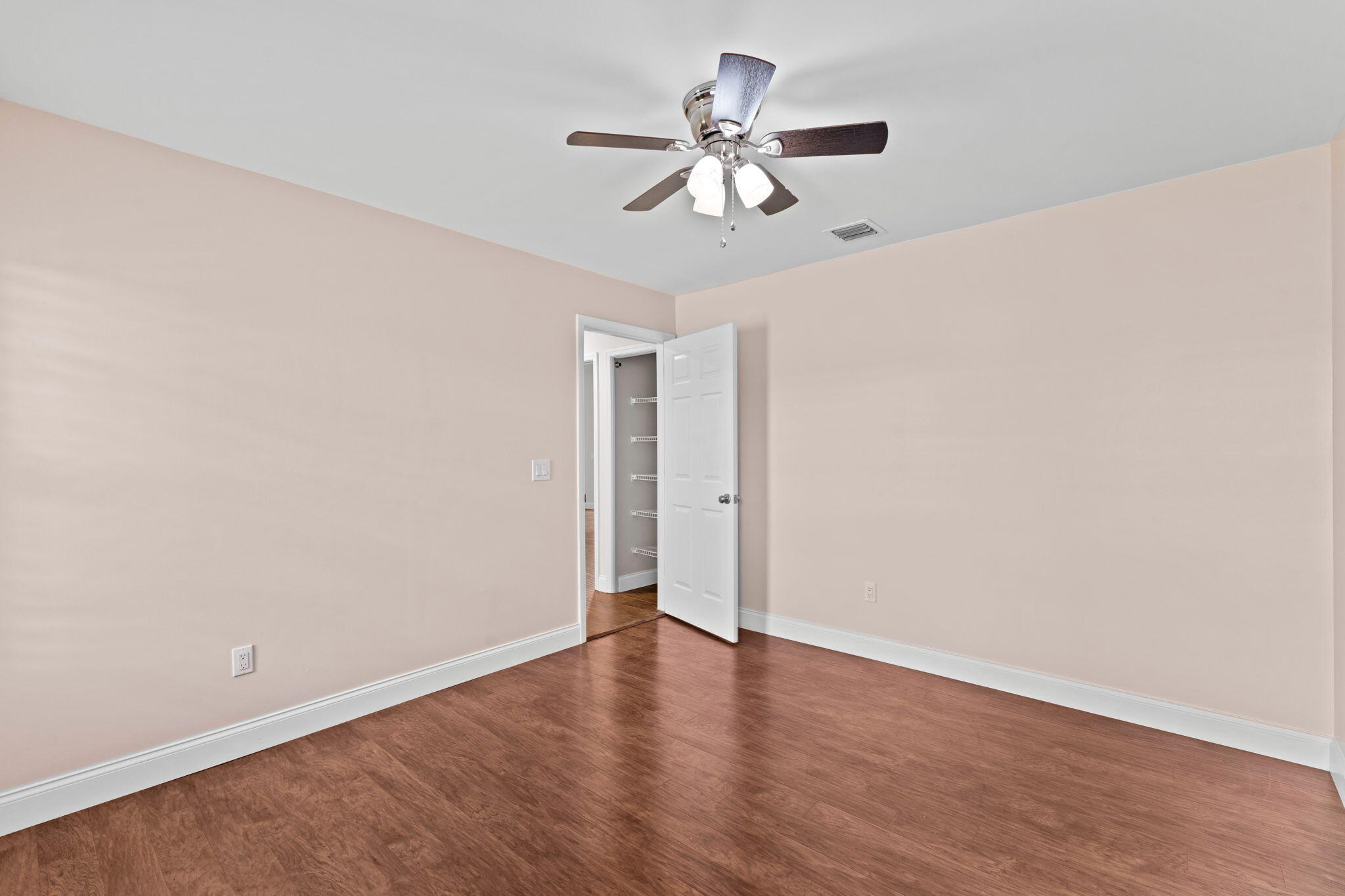 GREENVIEW SHORES 2 OF WELLINGTON - Residential